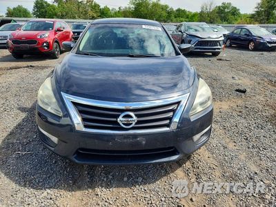 Piąte zdjęcie samochodu w środku: 2014 NISSAN ALTIMA 2.5 SV VIN:1N4AL3AP3EC424289 - miniatura