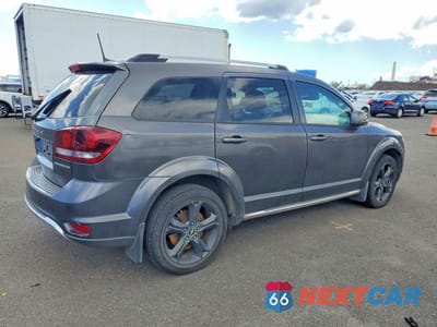 Trzecie zdjęcie samochodu z tyłu: 2019 DODGE JOURNEY CROSSROAD VIN:3C4PDCGB8KT681395 - miniatura