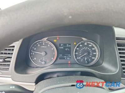Zdjęcie 9 z 13 samochodu: 2018 HYUNDAI ELANTRA SE VIN:5NPD74LFXJH392512 - miniatura