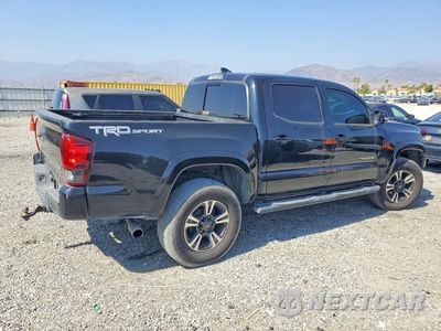 Trzecie zdjęcie samochodu z tyłu: 2019 TOYOTA TACOMA TRD SPORT/TRD OFF ROAD/TRD PRO VIN:3TMAZ5CNXKM107698 - miniatura