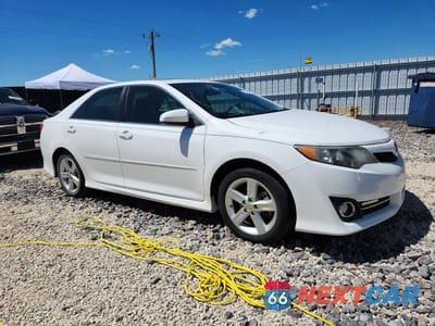 Czwarte zdjęcie samochodu z boku: 2013 TOYOTA CAMRY SE VIN:4T1BF1FK8DU725684 - miniatura