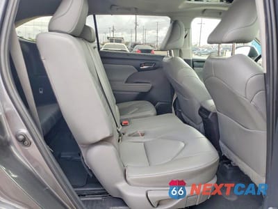 Zdjęcie 11 z 13 samochodu: 2023 TOYOTA HIGHLANDER HYBRID XLE VIN:5TDKBRCH1PS566149 - miniatura