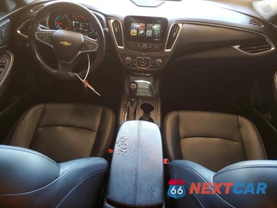 Zdjęcie 8 z 12 samochodu: 2018 CHEVROLET MALIBU LT VIN:1G1ZD5ST5JF129858 - miniatura