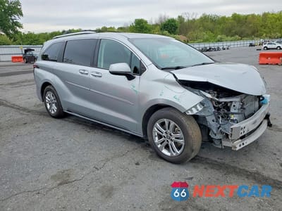 Czwarte zdjęcie samochodu z boku: 2022 TOYOTA SIENNA VIN:5TDESKFC1NS060872 - miniatura