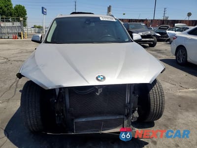 Piąte zdjęcie samochodu w środku: 2015 BMW X1 SDRIVE28I VIN:WBAVM1C58FVW57077 - miniatura