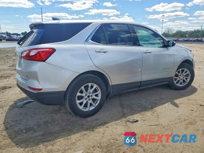 Trzecie zdjęcie samochodu z tyłu: 2018 CHEVROLET EQUINOX LT VIN:3GNAXJEV3JS646418 - miniatura