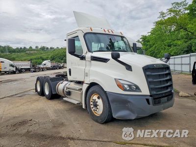 2021 FREIGHTLINER CASCADIA 126 SEMI TRUCK 3AKJHLDV2MDMT6388 - główne zdjęcie licytacji z USA - miniatura