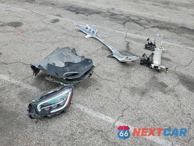 Zdjęcie 13 z 14 samochodu: 2022 MERCEDES-BENZ GLC 300 4MATIC VIN:W1N0G8EB8NV336583 - miniatura