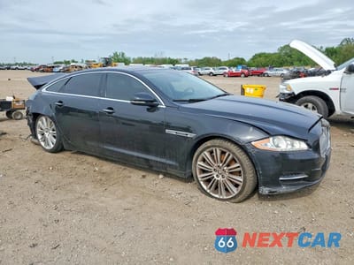 Czwarte zdjęcie samochodu z boku: 2013 JAGUAR XJL SUPERCHARGED VIN:SAJWA2GE9DMV45702 - miniatura