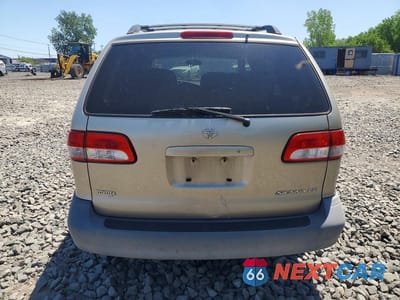Zdjęcie 6 z 13 samochodu: 2002 TOYOTA SIENNA VIN:4T3ZF19C02U489801 - miniatura