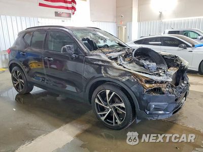 Czwarte zdjęcie samochodu z boku: 2020 VOLVO XC40 T5 R-DESIGN VIN:YV4162UM8L2274919 - miniatura