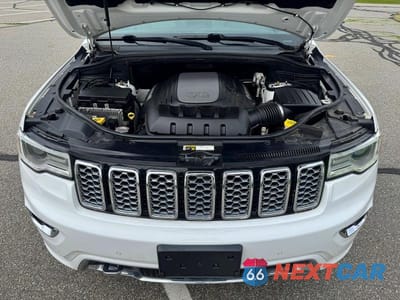 Zdjęcie 7 z 13 samochodu: 2018 JEEP GRAND CHEROKEE OVERLAND VIN:1C4RJFCT6JC104487 - miniatura