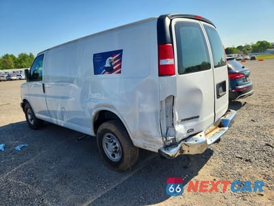 Drugie zdjęcie samochodu z przodu: 2018 CHEVROLET EXPRESS G2500 VIN:1GCWGAFGXJ1911674 - miniatura