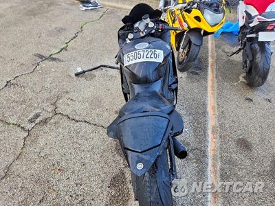 Zdjęcie 6 z 9 samochodu: 2010 YAMAHA YZFR6 VIN:JYARJ16E0AA020656 - miniatura