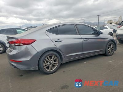 Trzecie zdjęcie samochodu z tyłu: 2018 HYUNDAI ELANTRA SEL VIN:5NPD84LF4JH292483 - miniatura