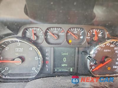 Zdjęcie 9 z 12 samochodu: 2018 CHEVROLET SILVERADO K2500 HEAVY DUTY VIN:1GC1KUEG5JF202312 - miniatura