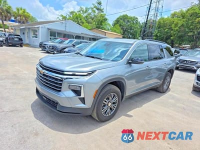 Drugie zdjęcie samochodu z przodu: 2026 CHEVROLET TRAVERSE LT VIN:1GNERGKS2TJ191252 - miniatura