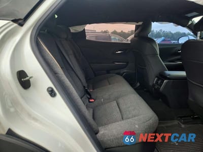 Zdjęcie 10 z 12 samochodu: 2023 TOYOTA CROWN XLE VIN:JTDAAAAFXP3001854 - miniatura