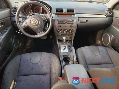 Zdjęcie 8 z 13 samochodu: 2008 MAZDA 3 HATCHBACK VIN:JM1BK343281786043 - miniatura