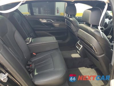 Zdjęcie 10 z 13 samochodu: 2017 BMW 740 I VIN:WBA7E2C34HG740829 - miniatura