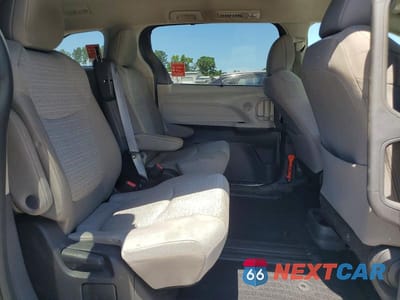 Zdjęcie 11 z 13 samochodu: 2022 TOYOTA SIENNA LE VIN:5TDKRKEC3NS115998 - miniatura