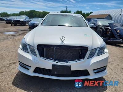 Piąte zdjęcie samochodu w środku: 2013 MERCEDES-BENZ E 350 4MATIC VIN:WDDHF8JB6DA715368 - miniatura
