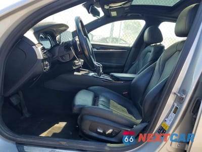 Zdjęcie 7 z 12 samochodu: 2017 BMW 530 XI VIN:WBAJA7C38HWA70435 - miniatura
