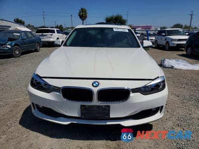 Piąte zdjęcie samochodu w środku: 2014 BMW 328 D VIN:WBA3D3C5XEK157117 - miniatura