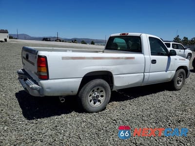 Trzecie zdjęcie samochodu z tyłu: 2005 GMC NEW SIERRA C1500 VIN:1GTEC14V75Z258768 - miniatura