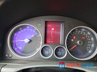 Zdjęcie 9 z 12 samochodu: 2006 VOLKSWAGEN NEW GTI VIN:WVWEV71K86W069959 - miniatura