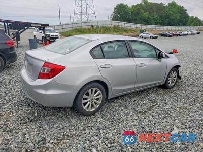 Trzecie zdjęcie samochodu z tyłu: 2012 HONDA CIVIC EX VIN:19XFB2F83CE325895 - miniatura