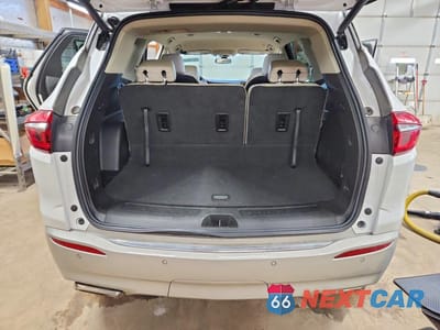 Zdjęcie 6 z 13 samochodu: 2020 BUICK ENCLAVE ESSENCE VIN:5GAERBKW8LJ202612 - miniatura