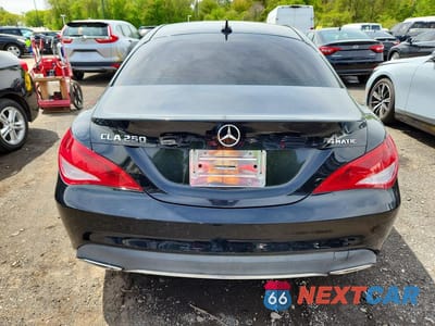 Zdjęcie 6 z 12 samochodu: 2019 MERCEDES-BENZ CLA 250 4MATIC VIN:WDDSJ4GBXKN764843 - miniatura