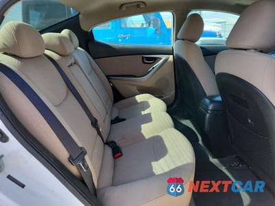 Zdjęcie 10 z 12 samochodu: 2015 HYUNDAI ELANTRA SE VIN:5NPDH4AE7FH600750 - miniatura