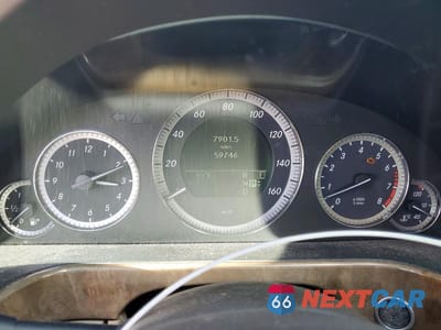 Zdjęcie 9 z 12 samochodu: 2011 MERCEDES-BENZ E 350 VIN:WDDHF5GB7BA379829 - miniatura