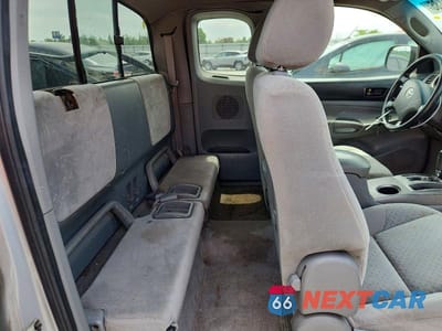 Zdjęcie 10 z 12 samochodu: 2006 TOYOTA TACOMA ACCESS CAB VIN:5TETX22N86Z270857 - miniatura