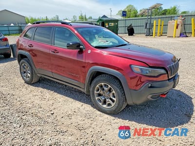 Czwarte zdjęcie samochodu z boku: 2022 JEEP CHEROKEE TRAILHAWK VIN:1C4PJMBX3ND518035 - miniatura