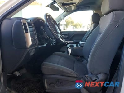 Zdjęcie 7 z 13 samochodu: 2018 CHEVROLET SILVERADO C1500 LT VIN:1GCRCREC1JZ251483 - miniatura