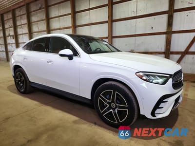 Czwarte zdjęcie samochodu z boku: 2026 MERCEDES-BENZ GLC COUPE 300 4MATIC VIN:W1NKJ4HB1TF531527 - miniatura