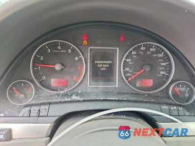 Zdjęcie 9 z 12 samochodu: 2005 AUDI A4 2.0T VIN:WAUAF68E55A474580 - miniatura