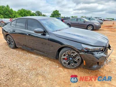 Czwarte zdjęcie samochodu z boku: 2024 BMW I5 EDRIVE 40 VIN:WBY33FK04RCR17330 - miniatura