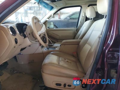Zdjęcie 7 z 13 samochodu: 2006 FORD EXPLORER EDDIE BAUER VIN:1FMEU74886UA02272 - miniatura