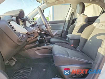 Zdjęcie 7 z 13 samochodu: 2016 FIAT 500X EASY VIN:ZFBCFYBT0GP333463 - miniatura