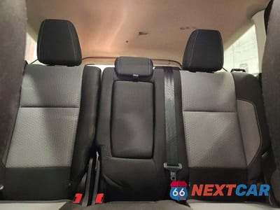Zdjęcie 10 z 13 samochodu: 2019 FORD ESCAPE SE VIN:1FMCU9GD0KUA86657 - miniatura