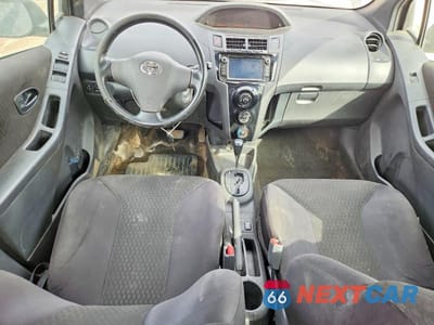 Zdjęcie 8 z 12 samochodu: 2006 TOYOTA YARIS VIN:JTDKT923165022869 - miniatura