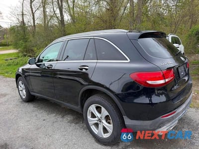 Trzecie zdjęcie samochodu z tyłu: 2018 MERCEDES-BENZ GLC 300 4MATIC VIN:WDC0G4KB9JV026466 - miniatura