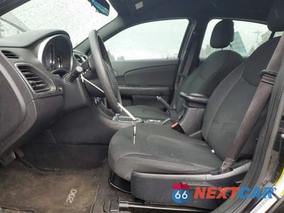 Zdjęcie 7 z 12 samochodu: 2012 CHRYSLER 200 LX VIN:1C3CCBAB6CN117741 - miniatura