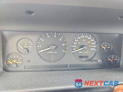 Zdjęcie 9 z 13 samochodu: 1998 JEEP GRAND CHEROKEE LAREDO VIN:1J4GZ48S3WC235284 - miniatura