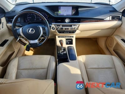 Zdjęcie 8 z 12 samochodu: 2013 LEXUS ES 350 VIN:JTHBK1GG1D2034324 - miniatura