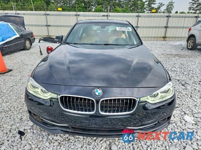 Piąte zdjęcie samochodu w środku: 2018 BMW 330 I VIN:WBA8B9C54JEE83103 - miniatura